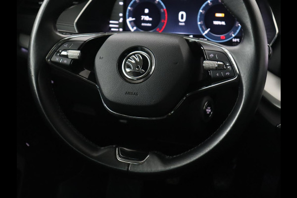 Škoda Octavia 1.0 TSI Business Edition | Carplay | Sfeerverlichting | Navigatie | Full LED | Parkeerhulp | Getint glas | Digital Cockpit