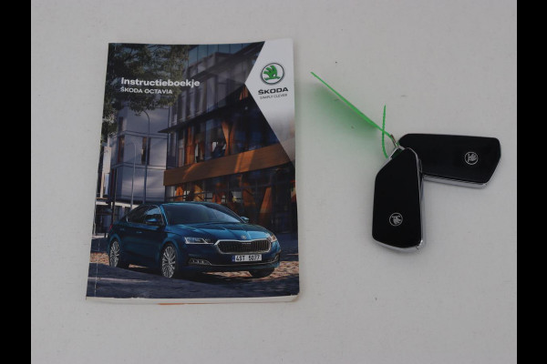 Škoda Octavia 1.0 TSI Business Edition | Carplay | Sfeerverlichting | Navigatie | Full LED | Parkeerhulp | Getint glas | Digital Cockpit