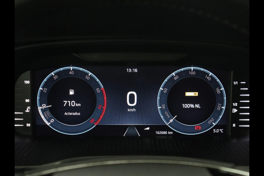 Škoda Octavia 1.0 TSI Business Edition | Carplay | Sfeerverlichting | Navigatie | Full LED | Parkeerhulp | Getint glas | Digital Cockpit