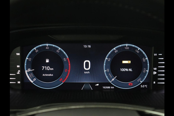 Škoda Octavia 1.0 TSI Business Edition | Carplay | Sfeerverlichting | Navigatie | Full LED | Parkeerhulp | Getint glas | Digital Cockpit