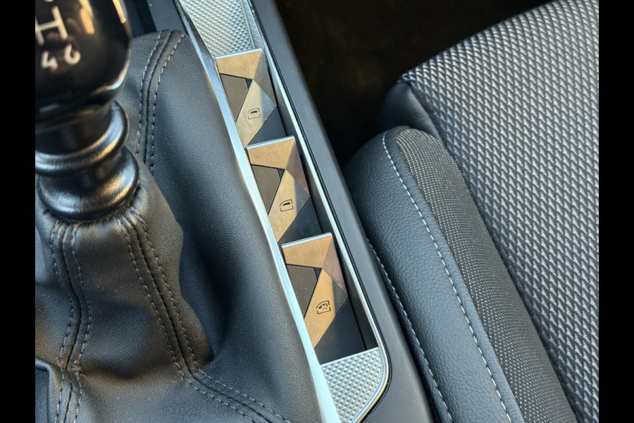DS DS 3 1.2 PureTech Bastille | DAB+ | Apple Carplay | Head UP Display