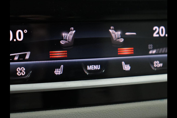 BMW 5 Serie 530e xDrive High Executive | Head-Up | Leder | Adaptive cruise | Stoelverwarming | 360 Camera | Harman/Kardon | Carplay | Live Cockpit | Laserlicht | Navigatie | Parkeerhulp | PHEV | Plug In