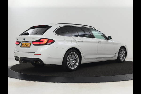 BMW 5 Serie 530e xDrive High Executive | Head-Up | Leder | Adaptive cruise | Stoelverwarming | 360 Camera | Harman/Kardon | Carplay | Live Cockpit | Laserlicht | Navigatie | Parkeerhulp | PHEV | Plug In