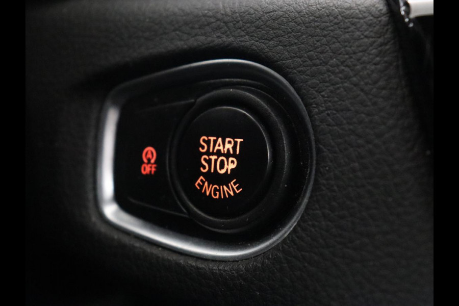 BMW 2 Serie Active Tourer 218i High Executive | Leder | Stoelverwarming | Harman/Kardon | Trekhaak | Navigatie | Full LED | Climate control | Parkeerhulp | Cruise control