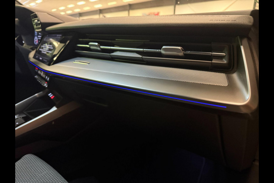 Audi A3 Limousine 35 TFSI 2X S-LINE BLACK-LINE V-COCKPIT/NAVI/DAB/CARPLAY/ECC/PDC/CRUISE///