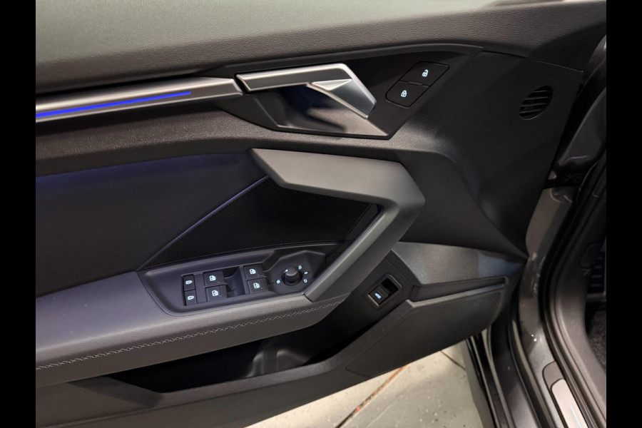 Audi A3 Limousine 35 TFSI 2X S-LINE BLACK-LINE V-COCKPIT/NAVI/DAB/CARPLAY/ECC/PDC/CRUISE///