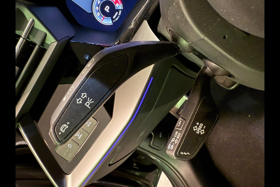 Audi A3 Limousine 35 TFSI 2X S-LINE BLACK-LINE V-COCKPIT/NAVI/DAB/CARPLAY/ECC/PDC/CRUISE///