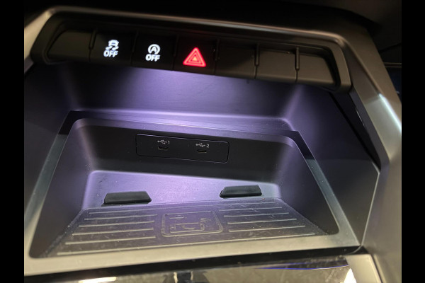 Audi A3 Limousine 35 TFSI 2X S-LINE BLACK-LINE V-COCKPIT/NAVI/DAB/CARPLAY/ECC/PDC/CRUISE///