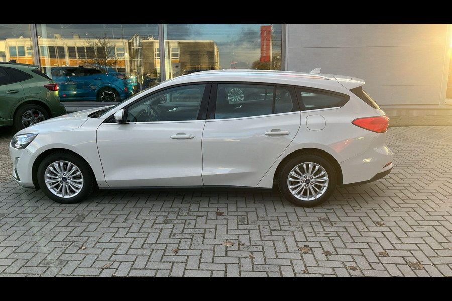 Ford FOCUS Wagon 1.0 EcoBoost Titanium Business | Trekhaak | Adaptieve cruise control | Winter Pack | All Seasons