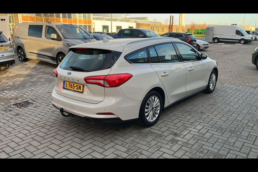 Ford FOCUS Wagon 1.0 EcoBoost Titanium Business | Trekhaak | Adaptieve cruise control | Winter Pack | All Seasons