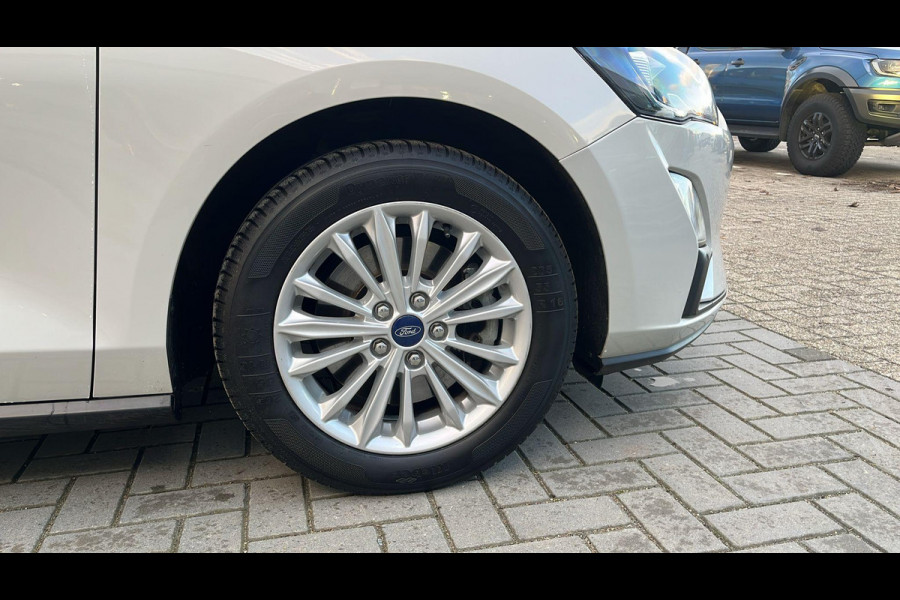 Ford FOCUS Wagon 1.0 EcoBoost Titanium Business | Trekhaak | Adaptieve cruise control | Winter Pack | All Seasons