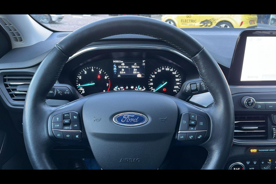 Ford FOCUS Wagon 1.0 EcoBoost Titanium Business | Trekhaak | Adaptieve cruise control | Winter Pack | All Seasons