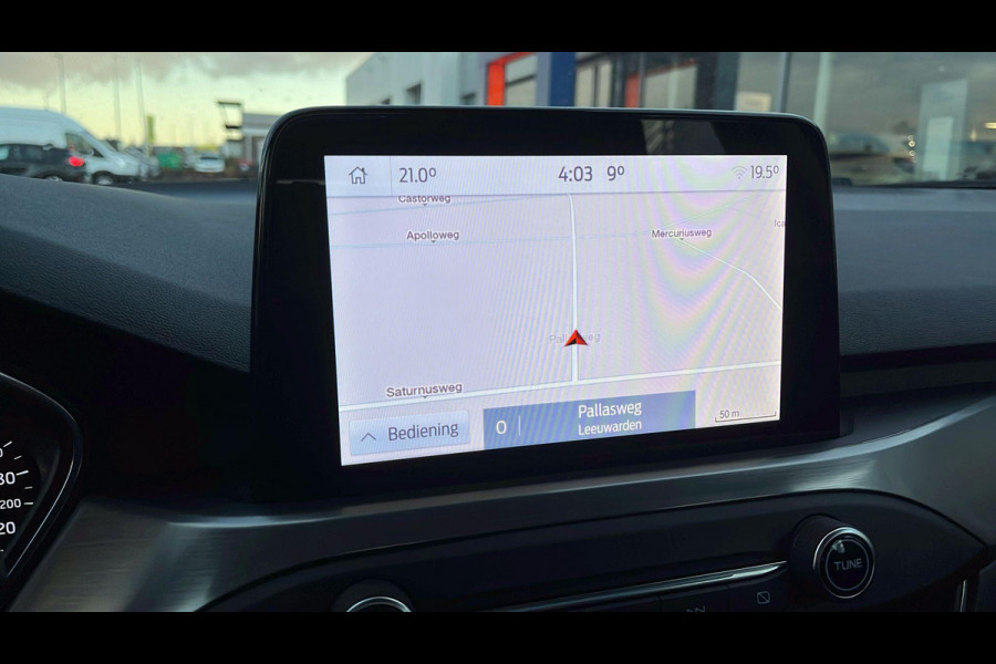 Ford FOCUS Wagon 1.0 EcoBoost Titanium Business | Trekhaak | Adaptieve cruise control | Winter Pack | All Seasons