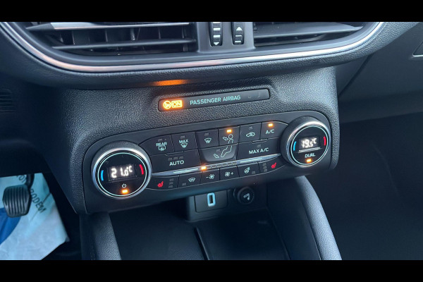 Ford FOCUS Wagon 1.0 EcoBoost Titanium Business | Trekhaak | Adaptieve cruise control | Winter Pack | All Seasons