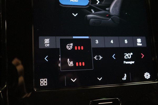 Volvo XC40 Single Motor Extended Range Plus 82 kWh ACC 20'' PDC Keyless Entry/Go