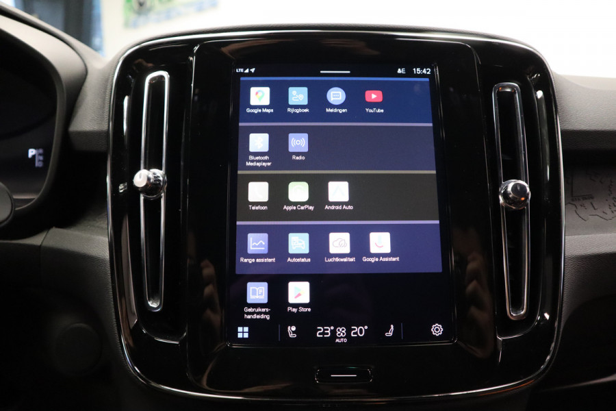 Volvo XC40 Single Motor Extended Range Plus 82 kWh ACC 20'' PDC Keyless Entry/Go