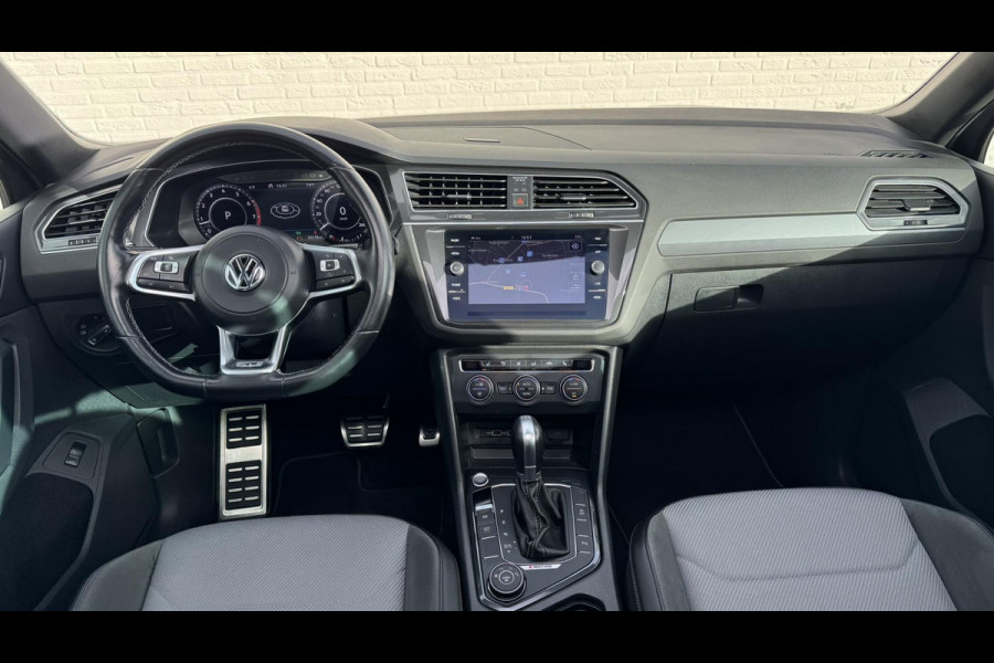 Volkswagen Tiguan 1.4 TSI 4Motion Highline Business R Automaat LED Clima Cruise Apple / Android Elektrisch bedienbaar panoramadak