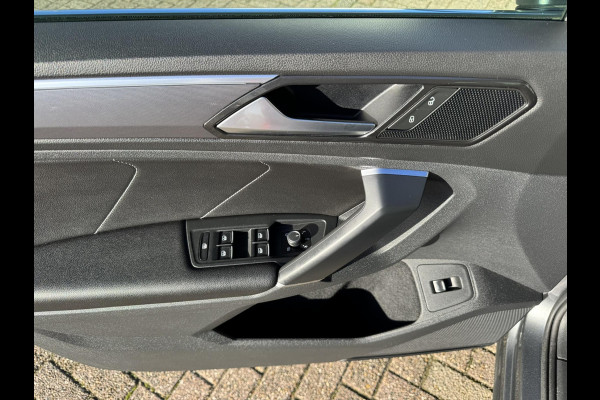 Volkswagen Tiguan 1.4 TSI 4Motion Highline Business R Automaat LED Clima Cruise Apple / Android Elektrisch bedienbaar panoramadak