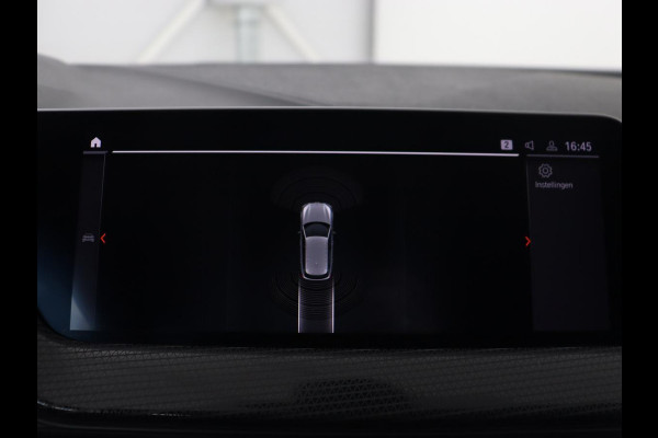 BMW 1-serie 118i Executive | Sport Line | Carplay | Sportstoelen | Full LED | Live Cockpit | Navigatie | Climate control | Parkeerhulp | Cruise control