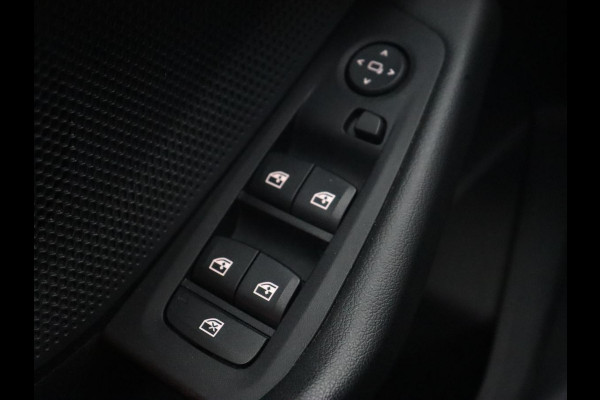 BMW 1-serie 118i Executive | Sport Line | Carplay | Sportstoelen | Full LED | Live Cockpit | Navigatie | Climate control | Parkeerhulp | Cruise control