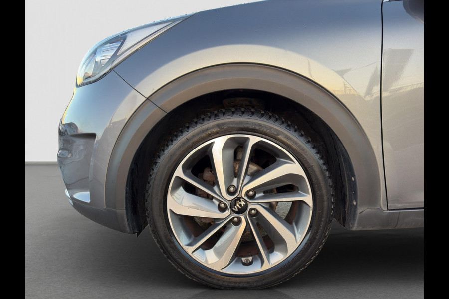 Kia Niro 1.6 GDi Hybrid BusinessLine Automaat | Elektrische Geheugenstoelen | Leder | Camera | Cruise | Sensoren | Stoelverwaming & Verkoeling |
