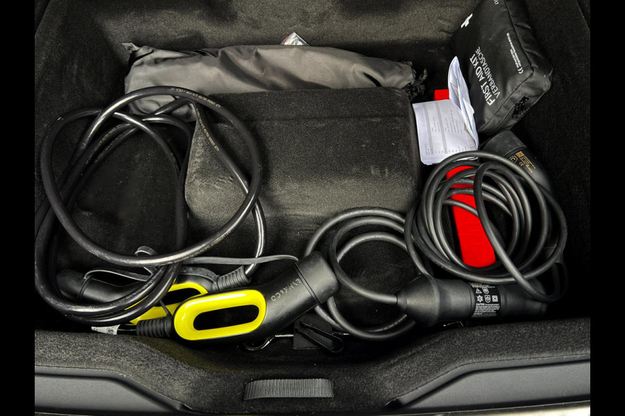 Lynk & Co 01 Lynk & Co 01 1.5 Plug-In Hybrid|2022|PANORAMADAK|Carplay