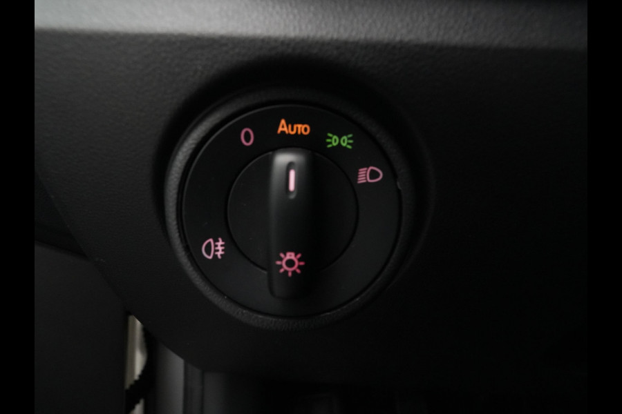 Volkswagen up! 1.0 BMT 60pk move up! Airco Dab Verwarmde spiegels Regensensor ARGON 259