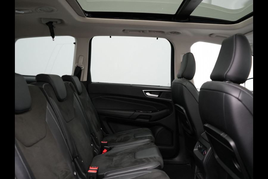 Ford Galaxy 2.0 Titanium 7-Persoons 241pk Dealer O.H. | Trekhaak Afn. | Panodak | Adaptive Cruise | Camera | Alcantara Sportstoelen Memory & Vewarmd | LED Koplampen | Keyless | Blis | Navigatie | DAB |