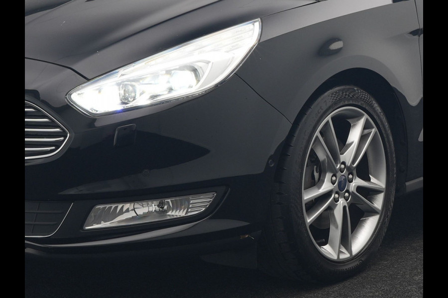 Ford Galaxy 2.0 Titanium 7-Persoons 241pk Dealer O.H. | Trekhaak Afn. | Panodak | Adaptive Cruise | Camera | Alcantara Sportstoelen Memory & Vewarmd | LED Koplampen | Keyless | Blis | Navigatie | DAB |