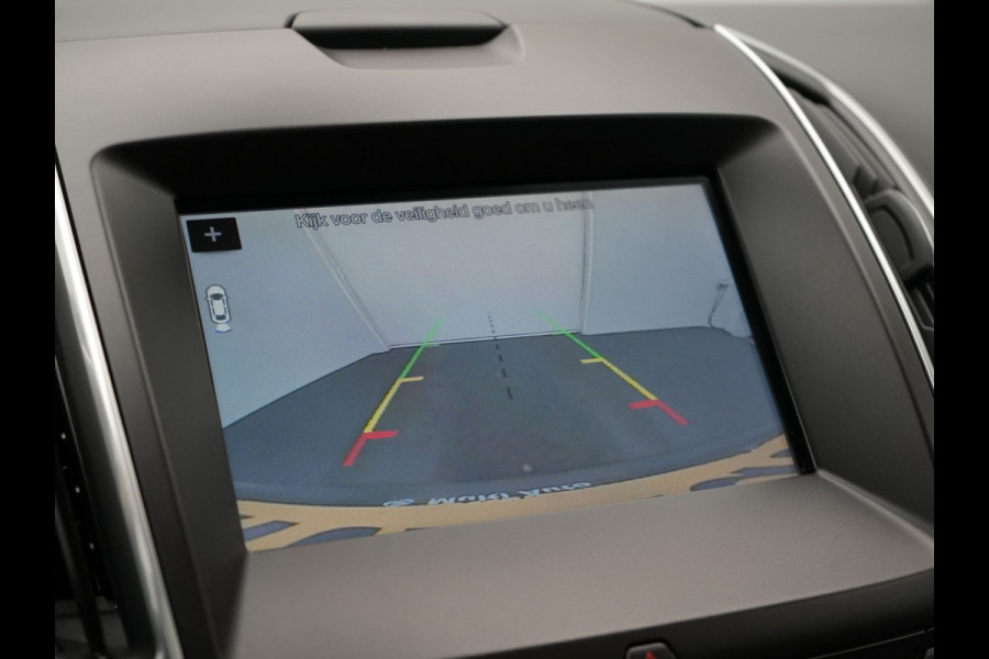 Ford Galaxy 2.0 Titanium 7-Persoons 241pk Dealer O.H. | Trekhaak Afn. | Panodak | Adaptive Cruise | Camera | Alcantara Sportstoelen Memory & Vewarmd | LED Koplampen | Keyless | Blis | Navigatie | DAB |