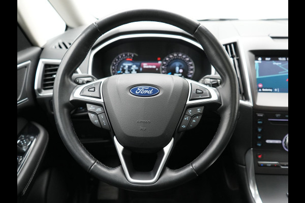 Ford Galaxy 2.0 Titanium 7-Persoons 241pk Dealer O.H. | Trekhaak Afn. | Panodak | Adaptive Cruise | Camera | Alcantara Sportstoelen Memory & Vewarmd | LED Koplampen | Keyless | Blis | Navigatie | DAB |