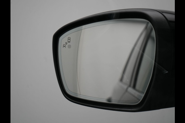 Ford Galaxy 2.0 Titanium 7-Persoons 241pk Dealer O.H. | Trekhaak Afn. | Panodak | Adaptive Cruise | Camera | Alcantara Sportstoelen Memory & Vewarmd | LED Koplampen | Keyless | Blis | Navigatie | DAB |