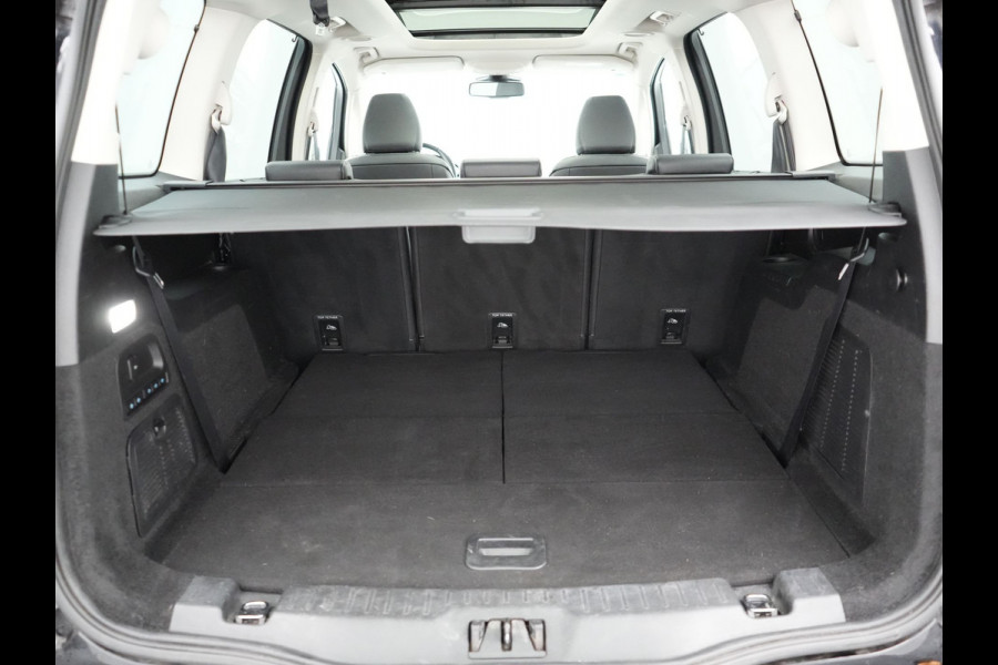 Ford Galaxy 2.0 Titanium 7-Persoons 241pk Dealer O.H. | Trekhaak Afn. | Panodak | Adaptive Cruise | Camera | Alcantara Sportstoelen Memory & Vewarmd | LED Koplampen | Keyless | Blis | Navigatie | DAB |