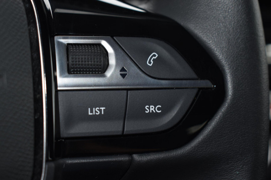 Peugeot 208 1.2 PureTech 100PK Aut. Allure Pack | Carplay | Camera | Cruise | Stoelverw. | Incl. garantie