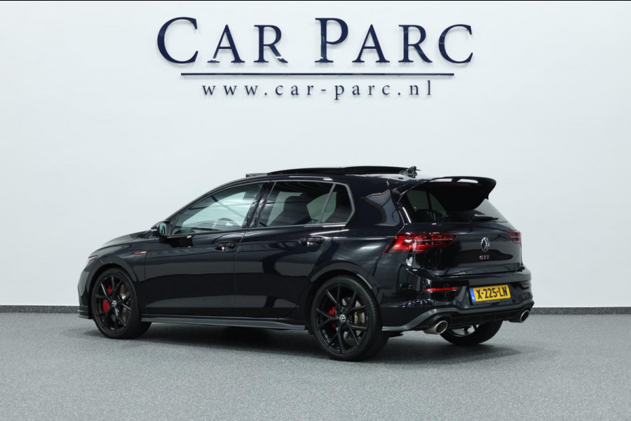 Volkswagen Golf 2.0 TSI GTI Clubsport 301+PK LED+IQ/PANO/HALF LEER+ALCANTARA+S.VERWARMING/19"/CAM/LINE/ACC/ECC/12 MND GARANTIE!