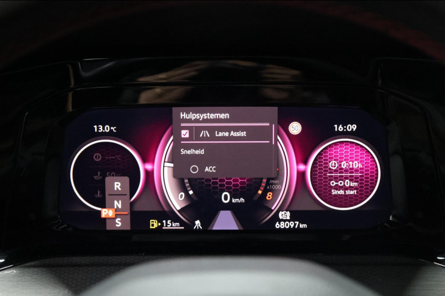 Volkswagen Golf 2.0 TSI GTI Clubsport 301+PK LED+IQ/PANO/HALF LEER+ALCANTARA+S.VERWARMING/19"/CAM/LINE/ACC/ECC/12 MND GARANTIE!