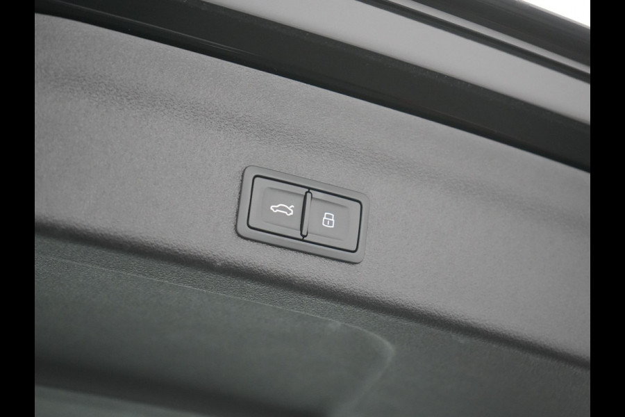 Audi A6 Avant 50 TFSI e quattro Advanced edition Plug In Hybrid 300pk Dealer O.H. PHEV | Trekhaak Af Fabriek | Adaptive Cruise | Camera | Lederen Sportstoelen Verwarmd | Apple Carplay | Blis | Keyless | Virtual | Navigatie | DAB |