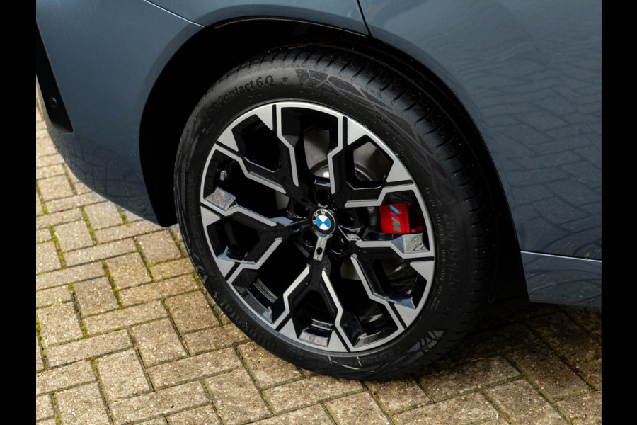 BMW X3 30e xDrive M-Sport Pro - Pano - ACC - Trekhaak - Stuurwiel Verwarmd