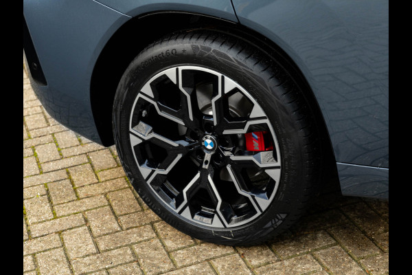 BMW X3 30e xDrive M-Sport Pro - Pano - ACC - Trekhaak - Stuurwiel Verwarmd