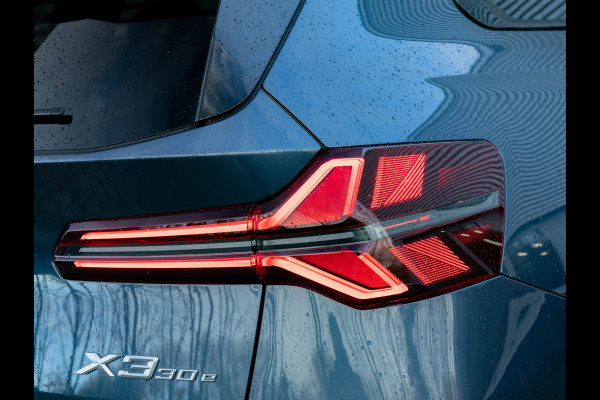 BMW X3 30e xDrive M-Sport Pro - Pano - ACC - Trekhaak - Stuurwiel Verwarmd