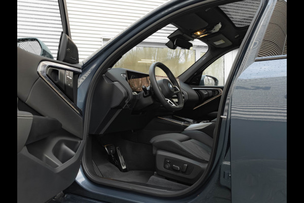 BMW X3 30e xDrive M-Sport Pro - Pano - ACC - Trekhaak - Stuurwiel Verwarmd