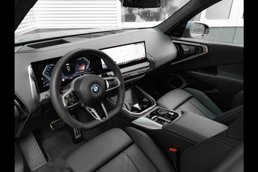 BMW X3 30e xDrive M-Sport Pro - Pano - ACC - Trekhaak - Stuurwiel Verwarmd
