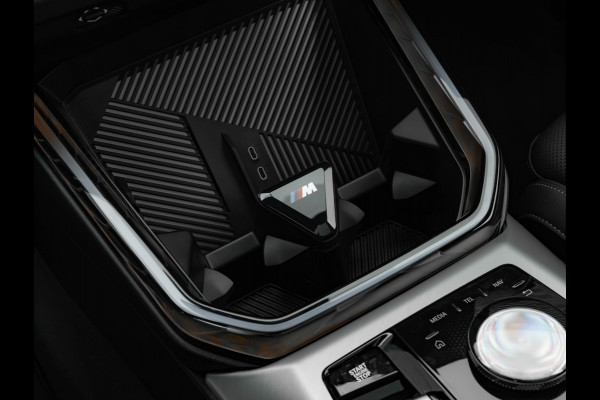 BMW X3 30e xDrive M-Sport Pro - Pano - ACC - Trekhaak - Stuurwiel Verwarmd