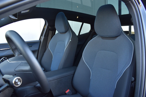 Volvo EX30 Twin Motor Performance 428PK Ultra 69 kWh | SoH 98,5% | 20'' Heico | Panodak | 1e eigenaar | 360 Camera | Stoelverwarming