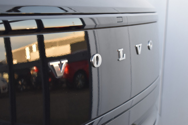 Volvo EX30 Twin Motor Performance 428PK Ultra 69 kWh | SoH 98,5% | 20'' Heico | Panodak | 1e eigenaar | 360 Camera | Stoelverwarming