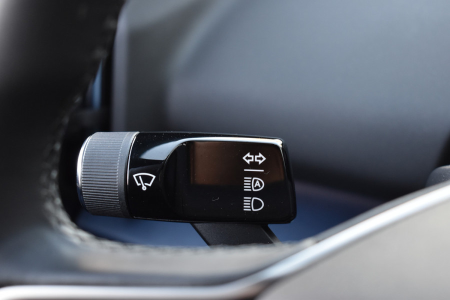 Volvo EX30 Twin Motor Performance 428PK Ultra 69 kWh | SoH 98,5% | 20'' Heico | Panodak | 1e eigenaar | 360 Camera | Stoelverwarming