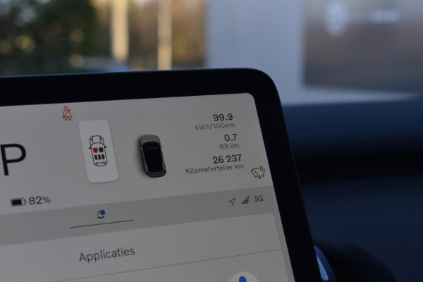 Volvo EX30 Twin Motor Performance 428PK Ultra 69 kWh | SoH 98,5% | 20'' Heico | Panodak | 1e eigenaar | 360 Camera | Stoelverwarming