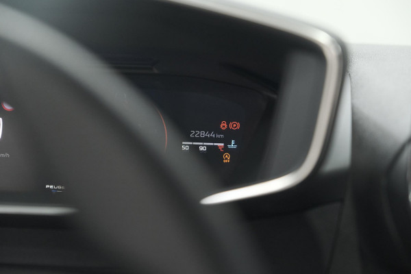 Peugeot 208 PureTech 100 GT Dark Edition | Camera | Navigatie | Apple Carplay | Parkeersensoren