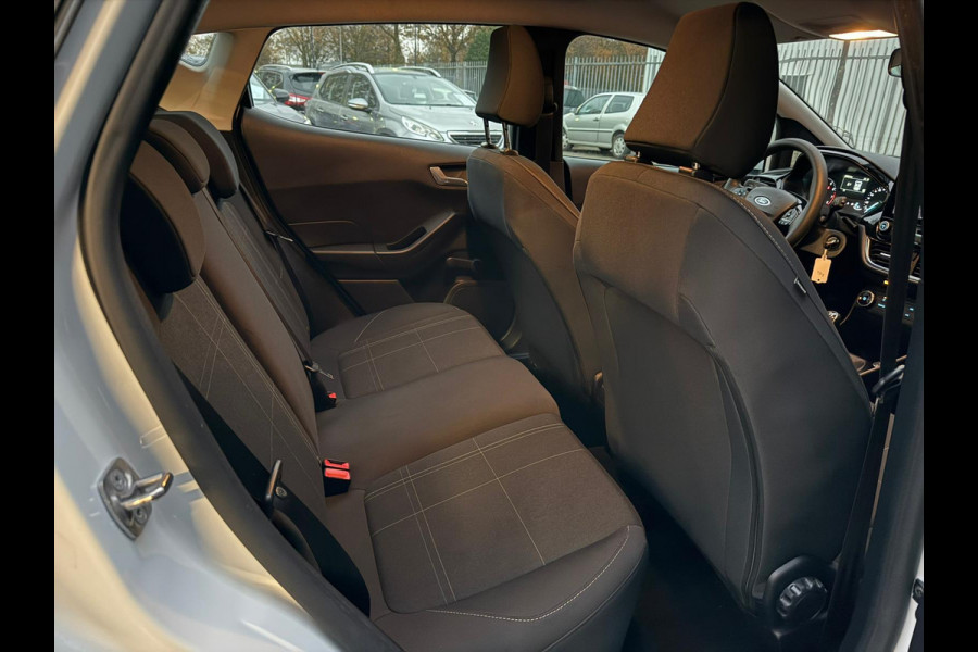 Ford Fiesta 1.1 Trend NAVI| CARPLAY | PDC | AIRCO | ELEK RAMEN | NWE APK