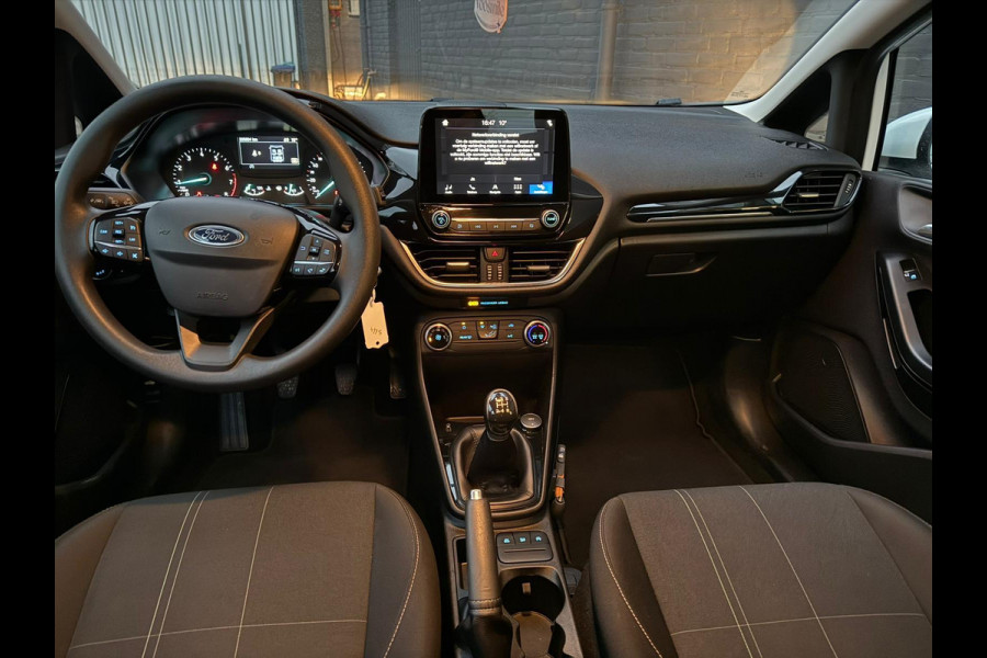 Ford Fiesta 1.1 Trend NAVI| CARPLAY | PDC | AIRCO | ELEK RAMEN | NWE APK